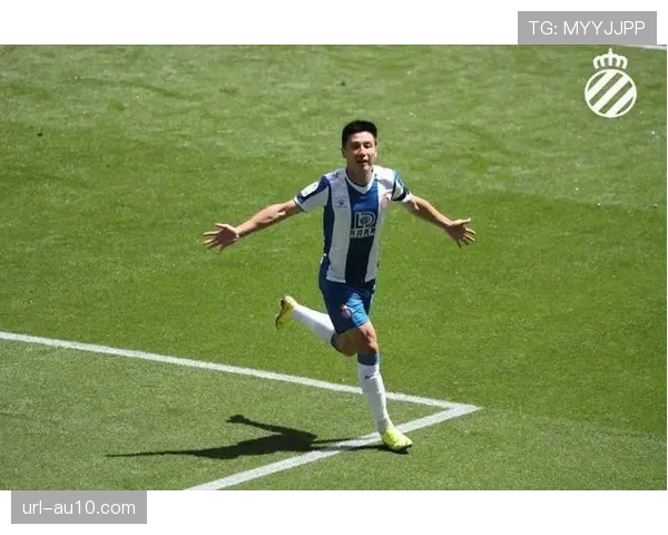 半场观察:本轮早场比赛,前锋平均回防深度明显增加 半场观察:本轮早场比赛,前锋平均回防深度明显增加